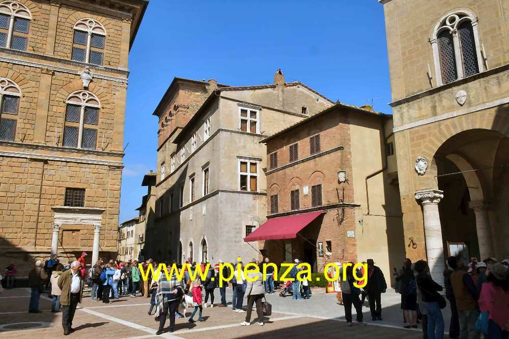 Pienza Piazza Pio II