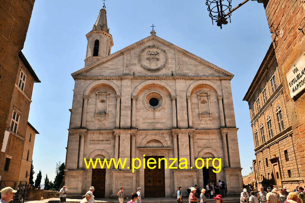 Piazza Pio II